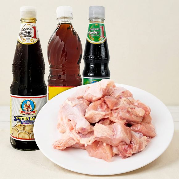 ชุดไก่ย่าง (ไก่สด + น้ำปลา + ซอสหอยนางรม + ซีอิ๊วดำหวาน) 1