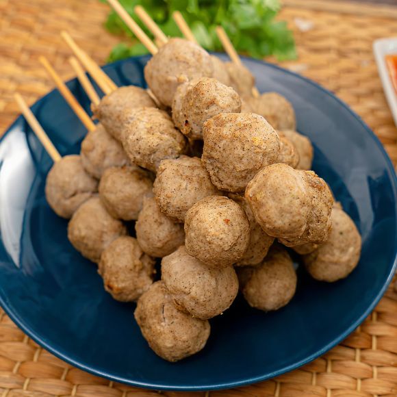 Thịt heo viên đông lạnh Roogsinmoo Thái Lan 1kg, 1 gói 3